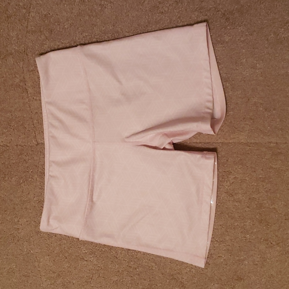 IAB MFG Women's Pink Geometric Print Shorts
